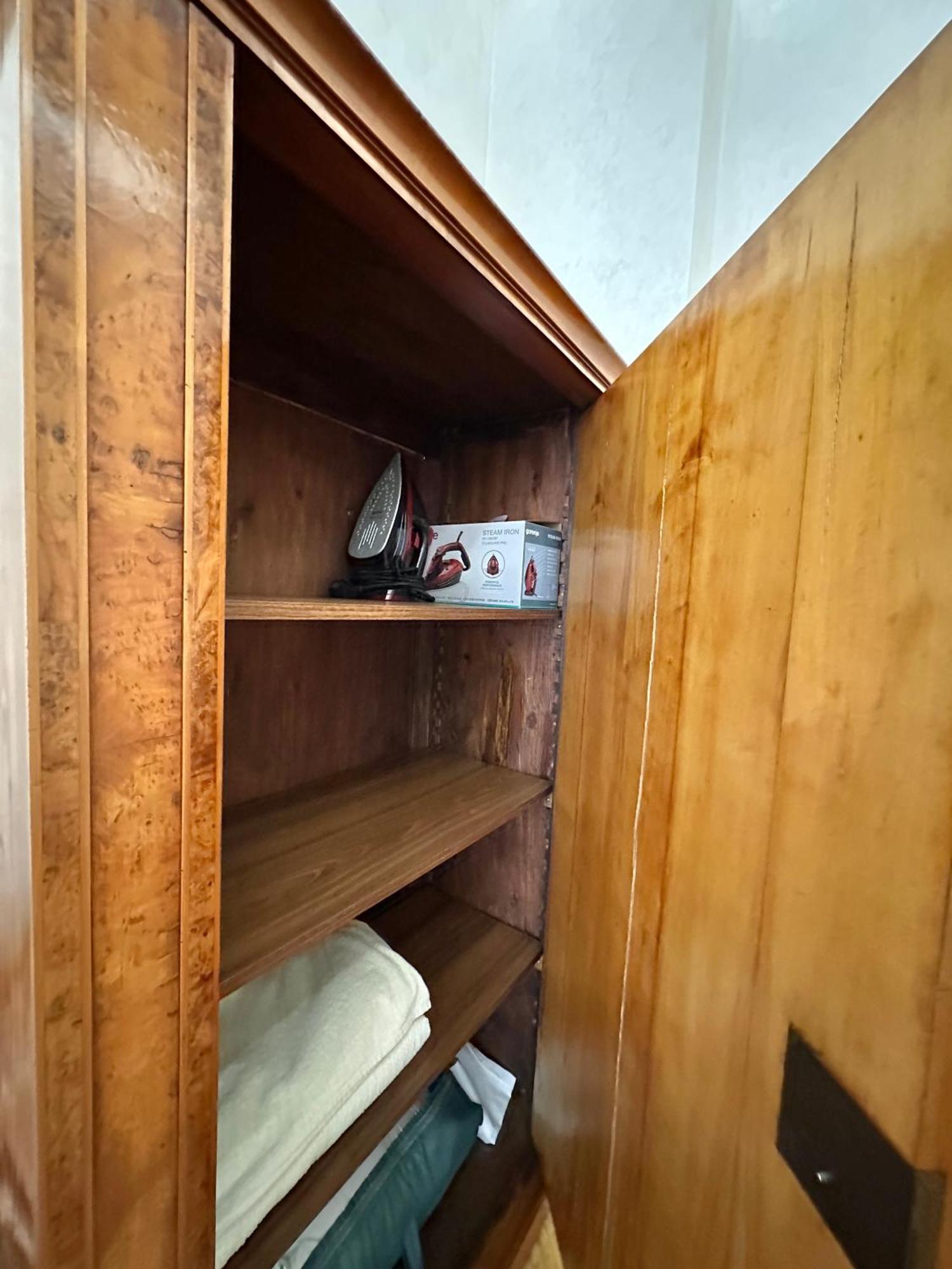 Djuras In The Center Of Apartment Belgrad