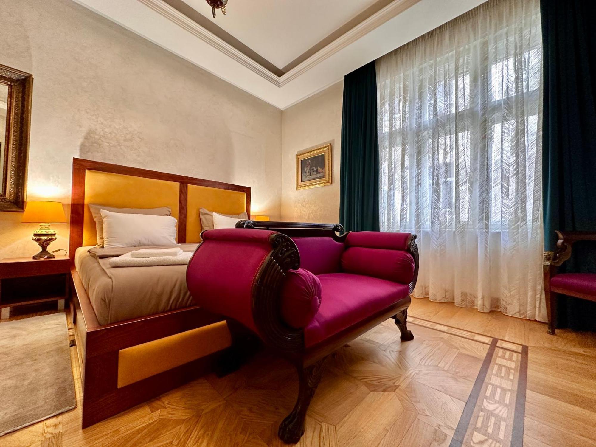 Apartment Djuras In The Center Of *